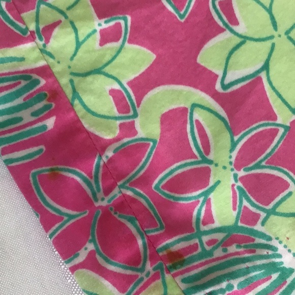 Lilly Pulitzer skirt size 12 used spot on side used good condition - Picture 3 of 4